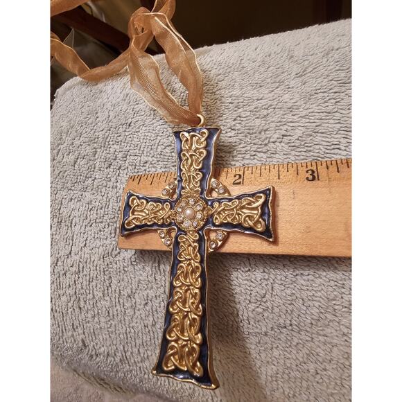 1980s Celtic Style Cross Faux Pearls Rhinestones Religious Decor Or Amulet - Picture 5 of 6